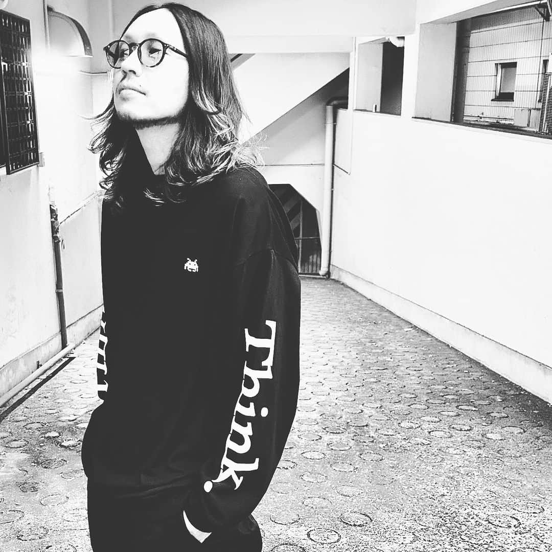 田村優太（フラチナリズム）のインスタグラム：「可愛いトップス🥳Think.  愛媛の兄貴、姉貴あざっす。  あとちょっとっぽかったので滑り込みセーフ🙄  https://irieplus.stores.jp/items/64ffe3f0dfae5d002df9942f  #IRIE @iriemyc」