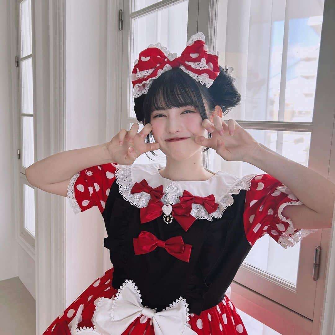 菅田愛貴さんのインスタグラム写真 - (菅田愛貴Instagram)「ミニーちゃん× Baby♥️🖤  げきかわ…♡ 似合ってる？？？？？  @babythessbofficial  #Disney #ミニーちゃんコーデ #dress #菅田愛貴」9月14日 19時55分 - akisudaofficial