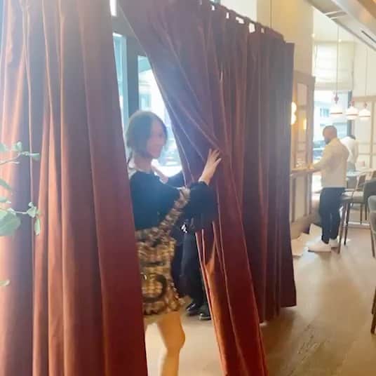 のインスタグラム：「: 누군가에게 나의 얘기를 나누고  듣는 시간은 언제나 필요하다.. 그 얘기를 진경언니와 나눌 수 있어  좋았고 공감해주어  너무나 감사해요🩷🩷」