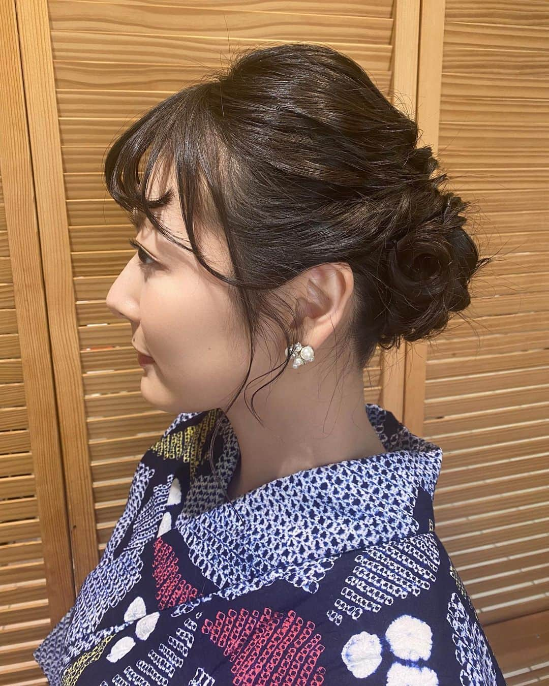 藤井美希さんのインスタグラム写真 - (藤井美希Instagram)「. 今年は夏らしいこといっぱいできた！ もーちょっとだけ夏したいな  ♡ @yui19861006 ♡  今回のヘアセットと着付けも鈴木さんにお願いしました🫶  #浴衣#花火  #浴衣ヘア」9月14日 20時04分 - miki_fujii.527