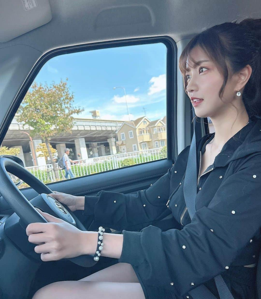 中山星香のインスタグラム：「一緒にドライブする？  #助手席  #彼氏目線  #ドライブ」
