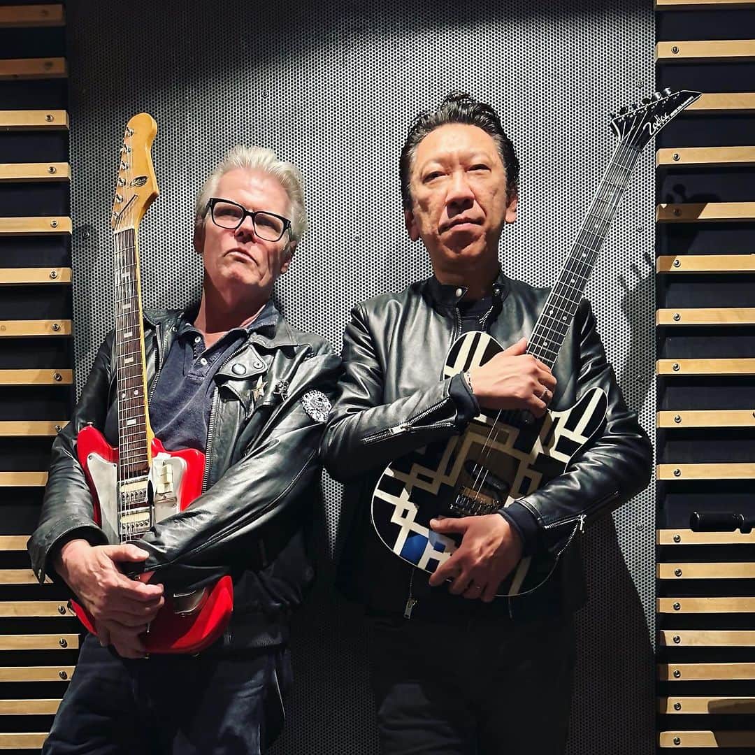 布袋寅泰のインスタグラム：「We are highway stars⭐️ @themontecristos #nealx #hotei #siguesiguesputnik #guitarhythmvii #highwaystar #guitarist #布袋寅泰 #ニールX」
