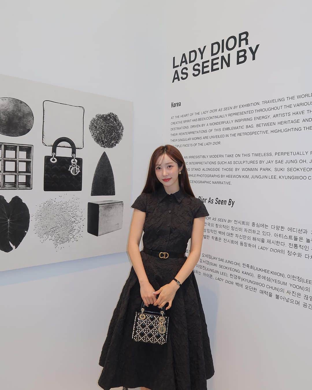 COCO さんのインスタグラム写真 - (COCO Instagram)「#광고 Lady Dior Celebration 다녀왔어요🤍 디올성수 정말 너무 예쁘고 특별하게 꾸며져있는데요 이번전시가 더 특별했던건 바로바로 한국 아티스트와 함께 했다는 거예요😉 2023년 9월2일 부터 9월17일 디올 성수로 gogo! 데이트 하기에도 좋다꾸요🫶🏻🤭  #LadyDior #Dior」9月14日 20時19分 - rilaccoco