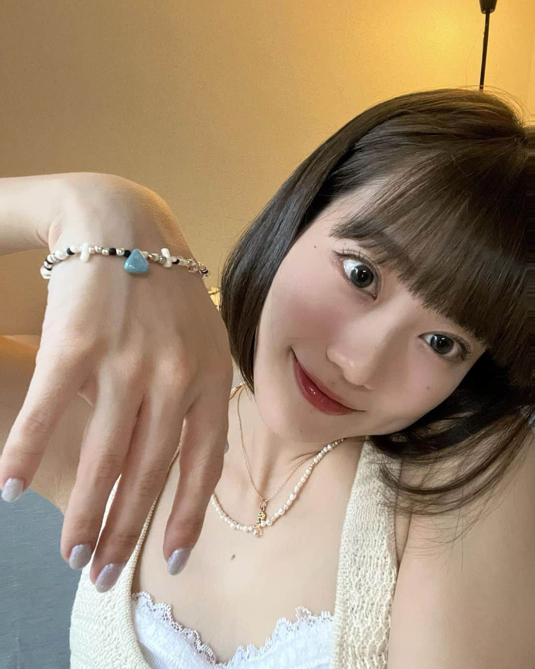 菜々香さんのインスタグラム写真 - (菜々香Instagram)「@7knot_official 🩵  #7KNOT #アクセサリー #ハンドメイドアクセサリー #ビーズ　#accessory #handmade #ブレスレット #パール　#fashion #菜々香#nanaka」9月14日 20時33分 - 7.na_na_ka