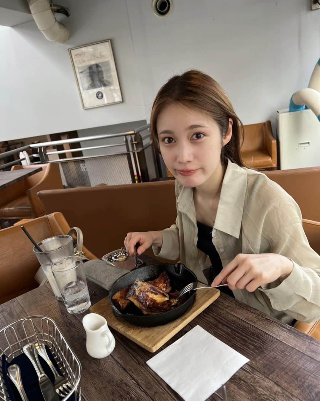 のインスタグラム：「撮ってくれた🐧🌙 @kawaguchiaoi_1126  #えこふぁーむ632 #ふれんちとーすと」