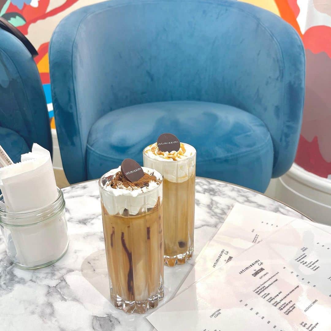 のインスタグラム：「・  Cafetime☕️   #06  #06년생  #06line  #jk  #jk2  #sjk  #渋谷カフェ  #渋谷  #東京カフェ  #intimissimi  #intimissimicafe  #高身長女子  #173cm  #cafe  #japanesegirl  #highschoolgirls  #ootd  #高校生  #고등학생  #일본여자  #tokyocafe  #韓国ファッション  #오오티디  #셀카  #카페  #뷰티  #攝影  #模特  #人像攝影  #咖啡」