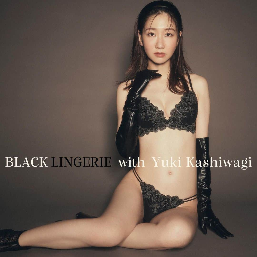 Ravijour Official Instagramさんのインスタグラム写真 - (Ravijour Official InstagramInstagram)「BLACK LINGERIE with #柏木由紀 強さと自信をくれる ブラックランジェリー特集  クラシカルアーチ グラマーアップ ブラ カラー：ブラック  今なら特集ページ内にて #ゆきりん 着用商品を購入すると5%OFF!! 【開催期間：9/17(日)23:59まで】  #RAVIJOUR #ラヴィジュール]」9月14日 12時12分 - ravijour_official