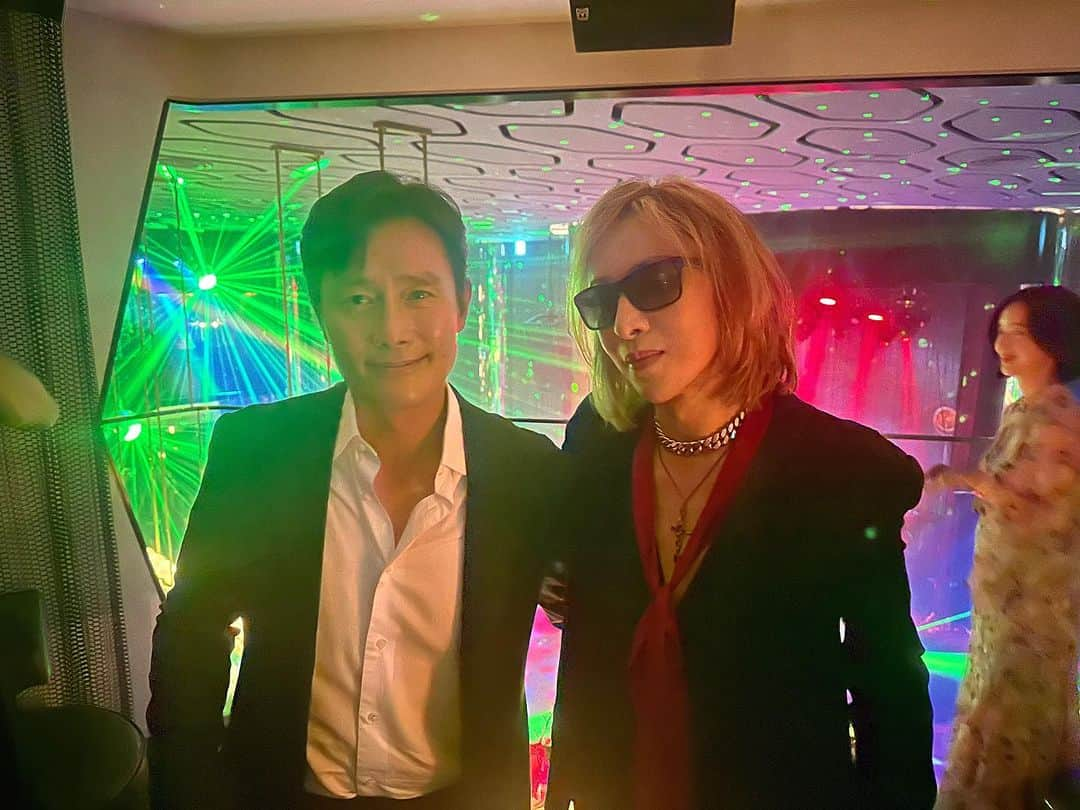 YOSHIKIさんのインスタグラム写真 - (YOSHIKIInstagram)「Amazing to visit Korea and performed for wonderful people and friends. It was a surprise performance though. Can’t wait to go back there. X Yoshiki  #rosé #blackpink #cl #2ne1 #leebyunghun #gdragon #bigbang #hoyeongjung #squidgame #endlessrain  #yoshiki #x #xjapan #thelastrockstars #yoshikiunderthesky #paradisecity」9月14日 12時16分 - yoshikiofficial