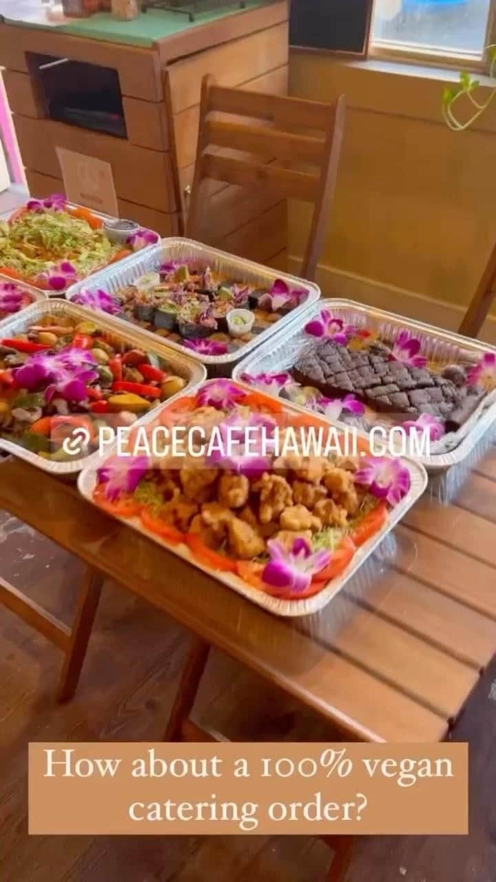 Peace Cafeのインスタグラム：「We have catering menu❤️❤️❤️  #catering #vegan #no add sugar #dairyfree #healthyfood #pupu #bento #lunch #sandwiches #plantbased #glutenfree #yummy #hawaii #delivery #delicious #ceremony」