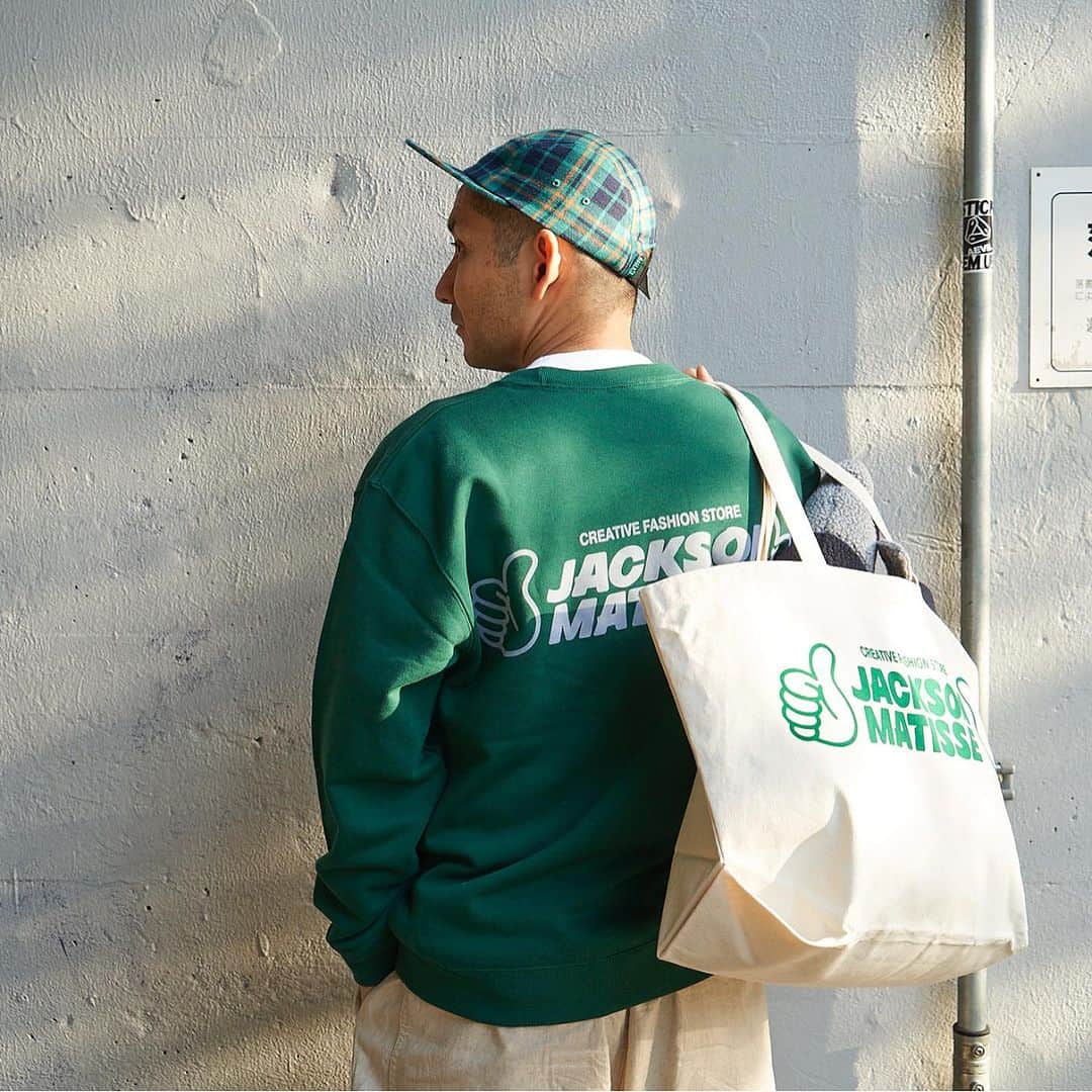 ジャクソンマティスのインスタグラム：「. 2023 Autumn&Winter Collection 6️⃣th Delivery🚛📦💨 . . 💚このロゴは、昔も今もやっぱり好きです👍🏻💚  #jacksonmatisse #jacksonmatisse2023aw #ジャクソンマティス #ジャクソンマティス2023aw #第6回配送🚛📦💨 #今季も何卒宜しくお願い申し上げます🤲🏻  #onlinestore 💻🆙」