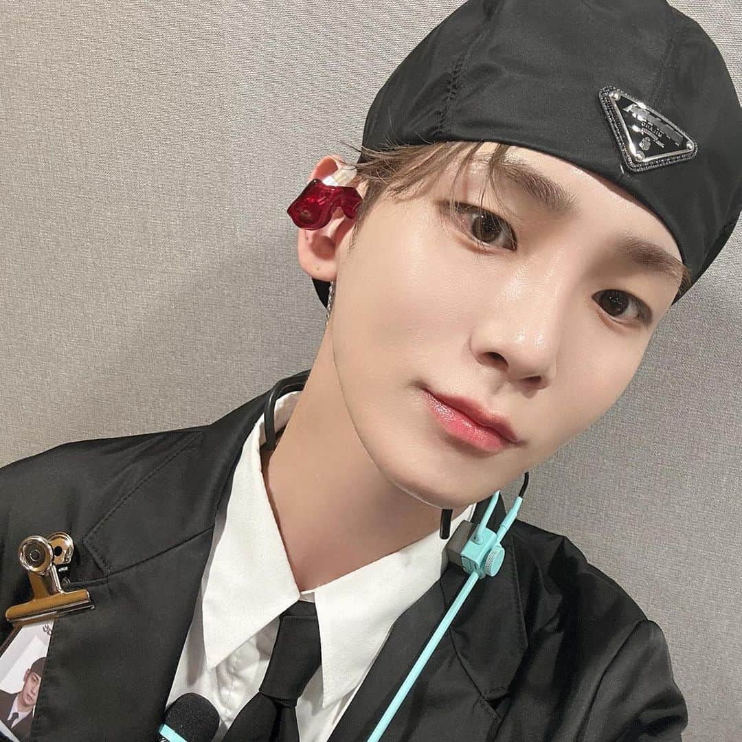 SHINeeさんのインスタグラム写真 - (SHINeeInstagram)「#MCOUNTDOWN 👍🏻  Good & Great ➫ https://naver.me/GSHZdEll CoolAs ➫ https://naver.me/5pHTrRc7  #KEY #키 #SHINee #샤이니  #Good_and_Great  #KEY_Good_and_Great」9月14日 21時14分 - shinee