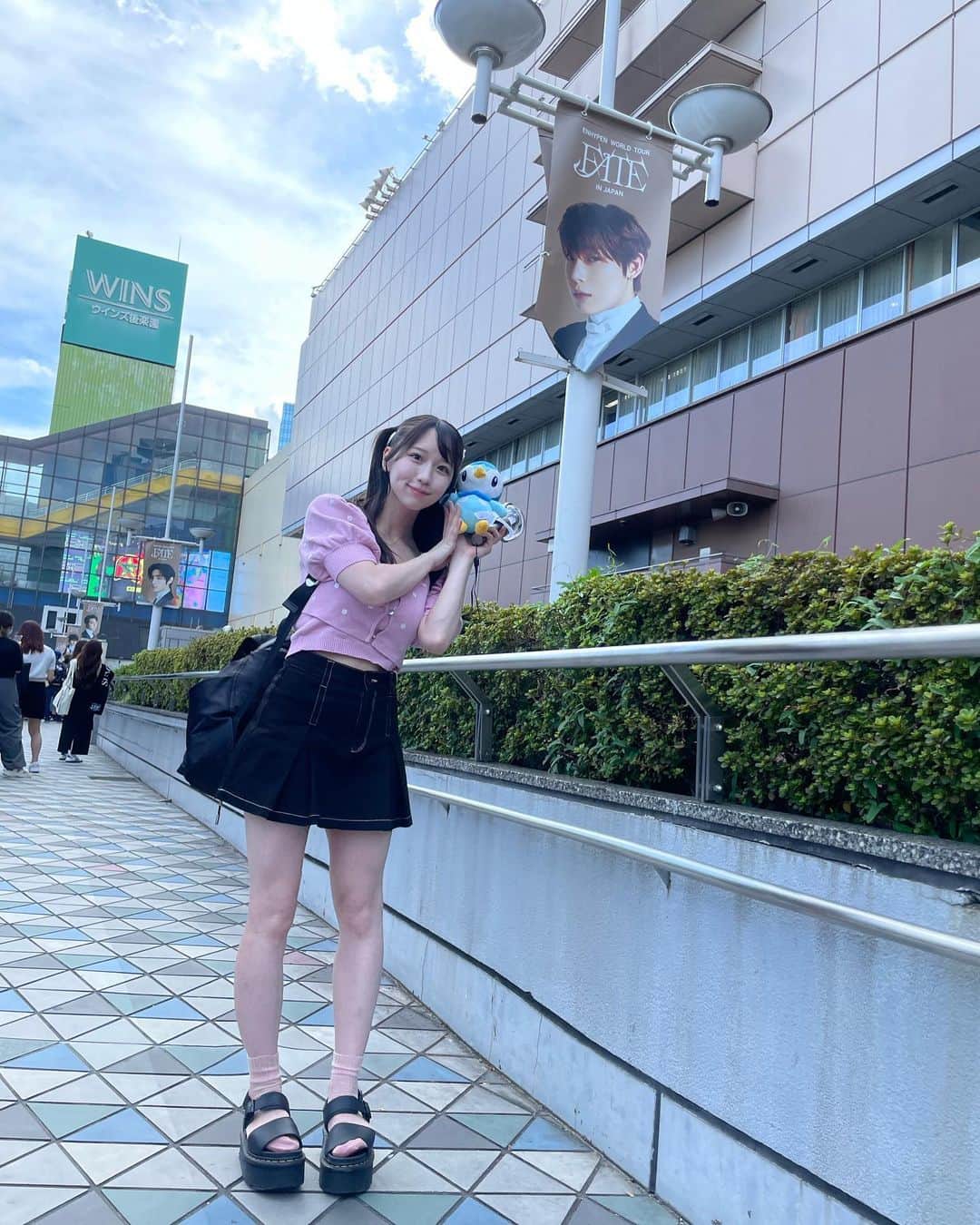 柳川みあのインスタグラム：「今日もレッスンだったけど合間に行ってきた🤭👍相棒のポッチャマ連れて🩵 #enhypen #東京ドーム」
