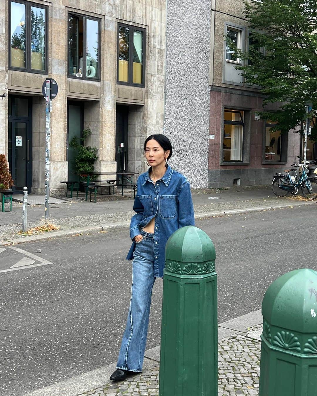 キム・ナヨンさんのインスタグラム写真 - (キム・ナヨンInstagram)「ㄱㅇ=ㅍㄹ 🖤🫧 오늘, 가을 공기를 느끼고 꺼내보는 베를린 사진🥀」9月14日 21時11分 - nayoungkeem