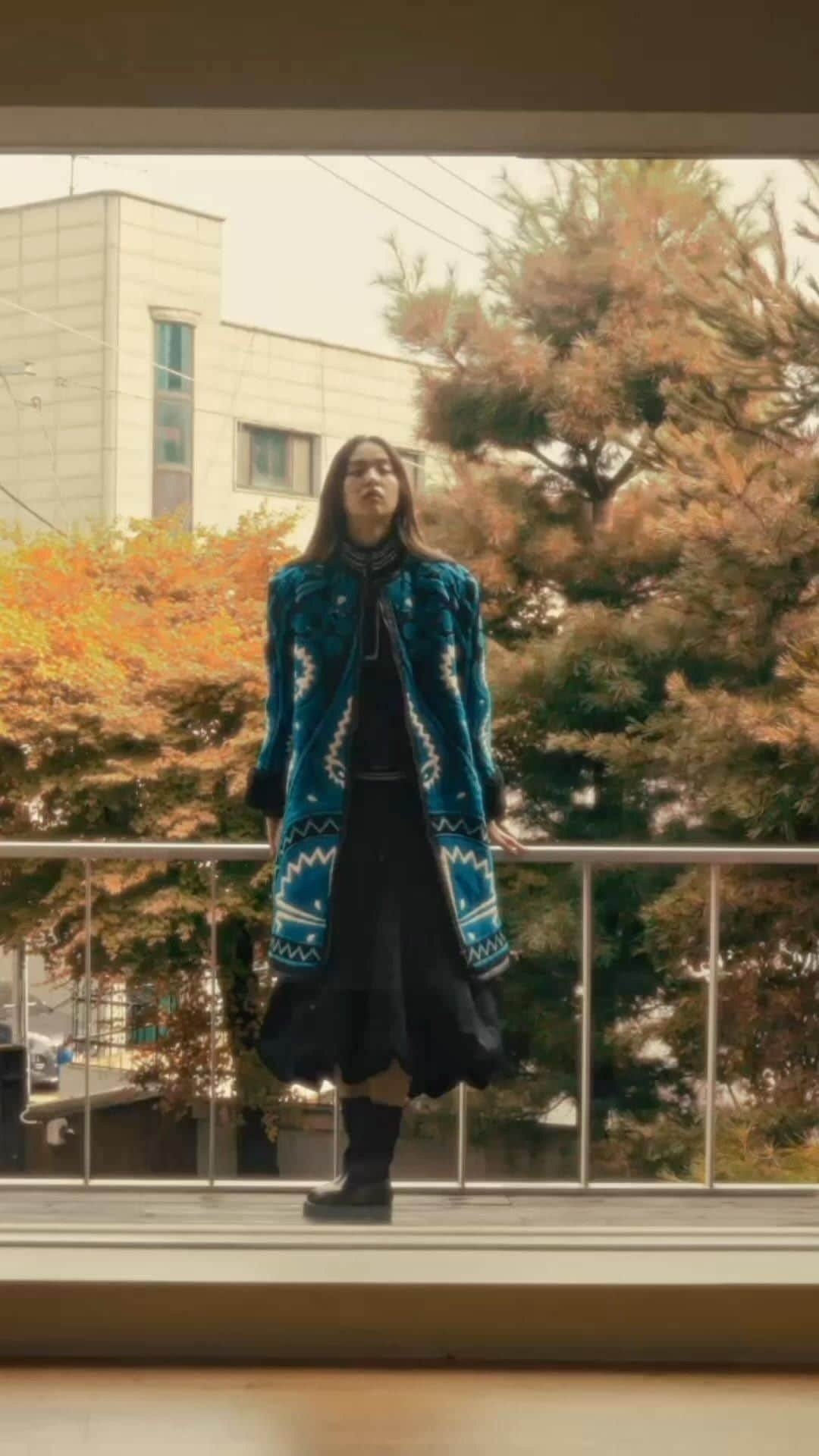 シー ニューヨークのインスタグラム：「Fall Essentials 🍂 #seanewyork」