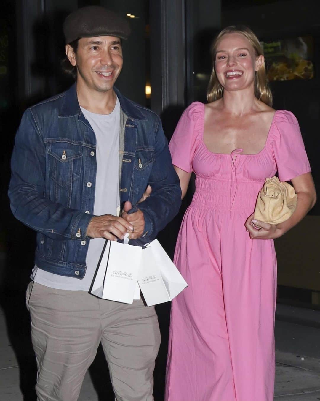 Just Jaredさんのインスタグラム写真 - (Just JaredInstagram)「Justin Long & Kate Bosworth look so in love on date night in NYC! #JustinLong #KateBosworth Photos: Backgrid」9月14日 15時49分 - justjared