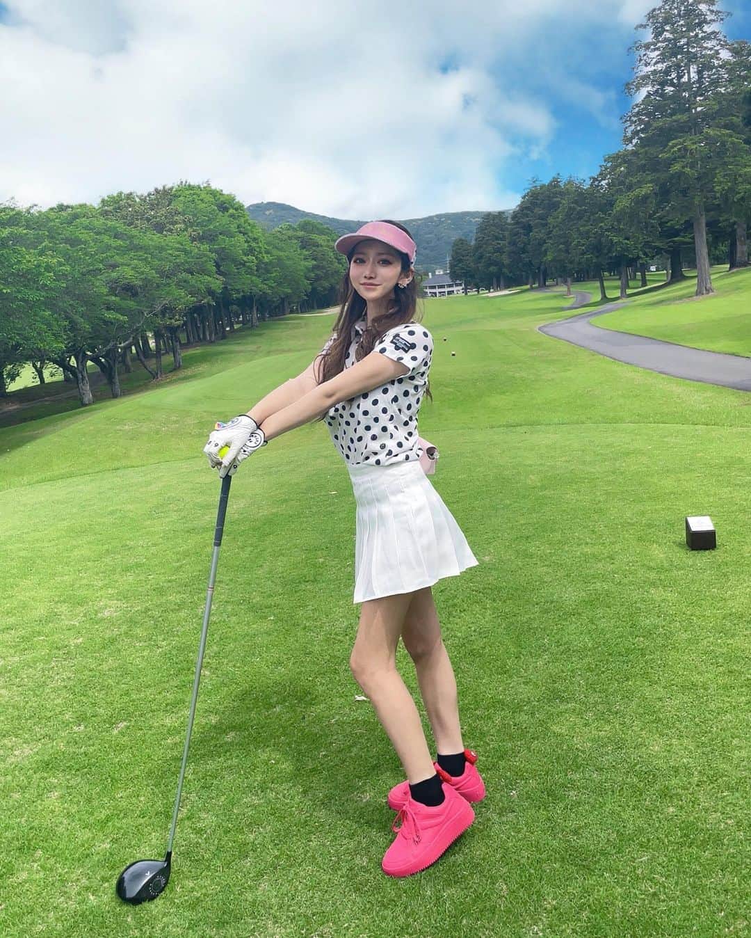 𝐊𝐎𝐘𝐔𝐏𝐈𝐏𝐈 さんのインスタグラム写真 - (𝐊𝐎𝐘𝐔𝐏𝐈𝐏𝐈 Instagram)「‎🤍🖤🩷  1番の趣味 ⛳️  #ゴルフ #ゴルフ女子 #ゴルフウェア #ゴルフコーデ #千代田カントリークラブ #⛳️」9月14日 16時00分 - pipi____style