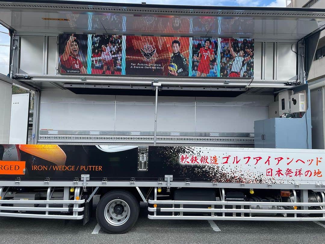 山本隆弘さんのインスタグラム写真 - (山本隆弘Instagram)「市川町へ訪問！ 熱烈歓迎です迎え入れて頂きました😃 アイアンヘッドの街をPRすべく様々な取り組みをされています。 動くPR車としてトラックがこれから大活躍する事でしょう🚚」9月14日 16時04分 - yamamototakahiro5