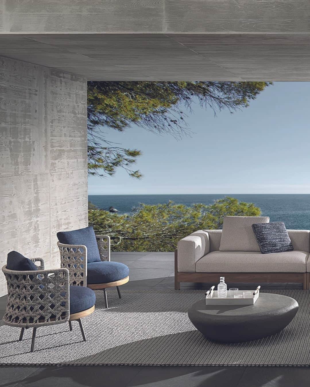 Minotti Londonのインスタグラム：「Created in 2006 as the first furnishing piece of Minotti’s outdoor collection, Alison Iroko evolves with an additional finish that makes it even more natural and easy to blend into green and open-air spaces.  Alison Iroko Nature, a modular seating system with rigorous and formal lines, is characterised by an Iroko wood frame with a natural, unpainted finish.  The formal rigour and rational, square aesthetics of its structure are balanced by the extreme comfort and softness of the upholstered parts.  Designed by Rodolfo Dordoni and Roberto Minotti.  Tap the link in our bio to discover Alison Iroko Nature.  #minotti #minottilondon #rodolfodordoni #interiordesign #design #madeinitaly #italianstyle #italianfurniture #luxuryfurniture」