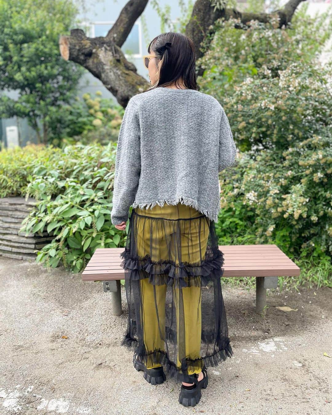 amigo.amigo.5205622さんのインスタグラム写真 - (amigo.amigo.5205622Instagram)「． ★#ママコーデ ★  #展示会 でオーダーして #レミット の#カーディガン が 届いたー😍  ✔︎フリンジメタルボタンカーディガン （439931208）  @remit___official  フリンジと金ボタンが きれいめでもカジュアルコーデとしても どちらでも使える♪ カーディガン大好きで 毎年集めてる♪  秋に大活躍しそうな予感…❤︎  今年流行りの透け感ある チュールスカートは 最近#シーイン で見つけたよ！  ✔︎スカート 🆔 21695886  @shein_japan  @sheinofficial   お得なクーポン出てるので使ってね！  🎈Coupon Code： amigo  お買い上げ金額1～5,999円までは15%OFF、 6000円以上は20%OFF❗️ 九月末日まで使えるよ‼️  #remit #秋コーデ  #秋新作  #SHEINforAll #ad  #秋服  #新作　 #新作コーデ  #コーデ  #シーインコーデ  #shein  #sheinofficial  #sheinootd  #sheinoutfits  #sheinコーデ  #トレンドコーデ  #トレンドファッション  #流行りのやつ  #流行りに乗ってみた  #fashion  #fashionstyle  #instafashion  #autumnfashion」9月14日 17時36分 - amigo.amigo.5205622