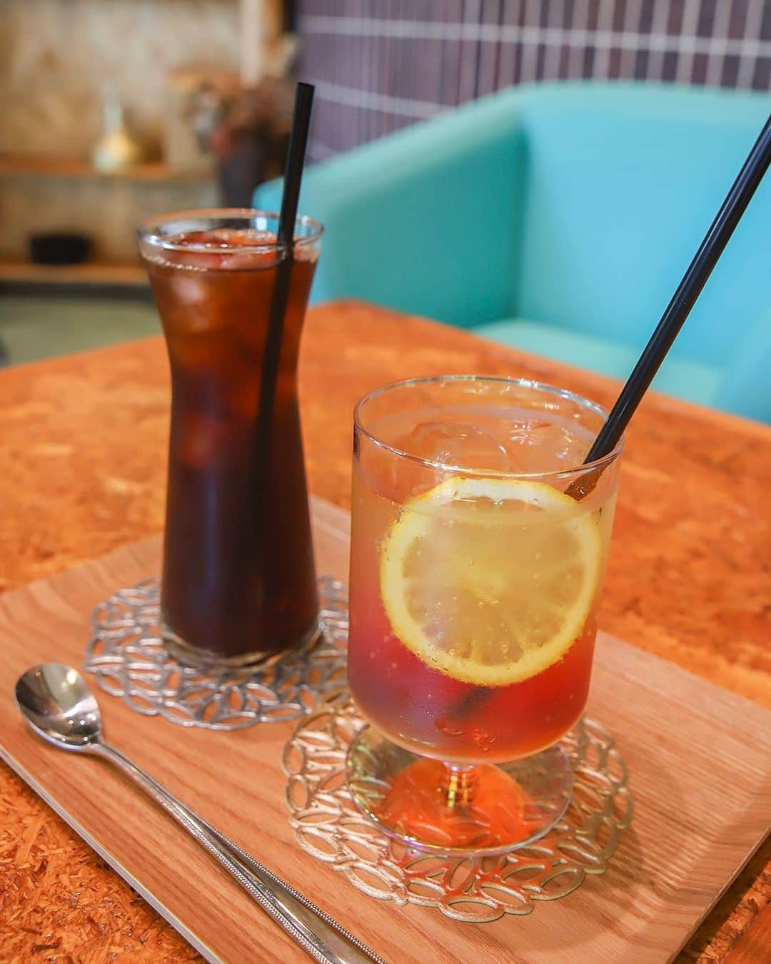 愛知県田原市のインスタグラム：「. Take a short break at a cafe カフェでちょこっと休憩〜♪ * おしゃれなカフェ見つけると つい寄り道したくなっちゃうよね😊 冷たいレモンティー飲んでリフレッシュ✨  #たはら暮らし #渥美半島#田原市#伊良湖岬#伊良湖#赤羽根#菜の花浪漫街道 #tahara#irago#akabane#サーフィン#surfing#田舎暮らし#日々の暮らし #休日の過ごし方#スローライフ #instagramjaran#igersjp」