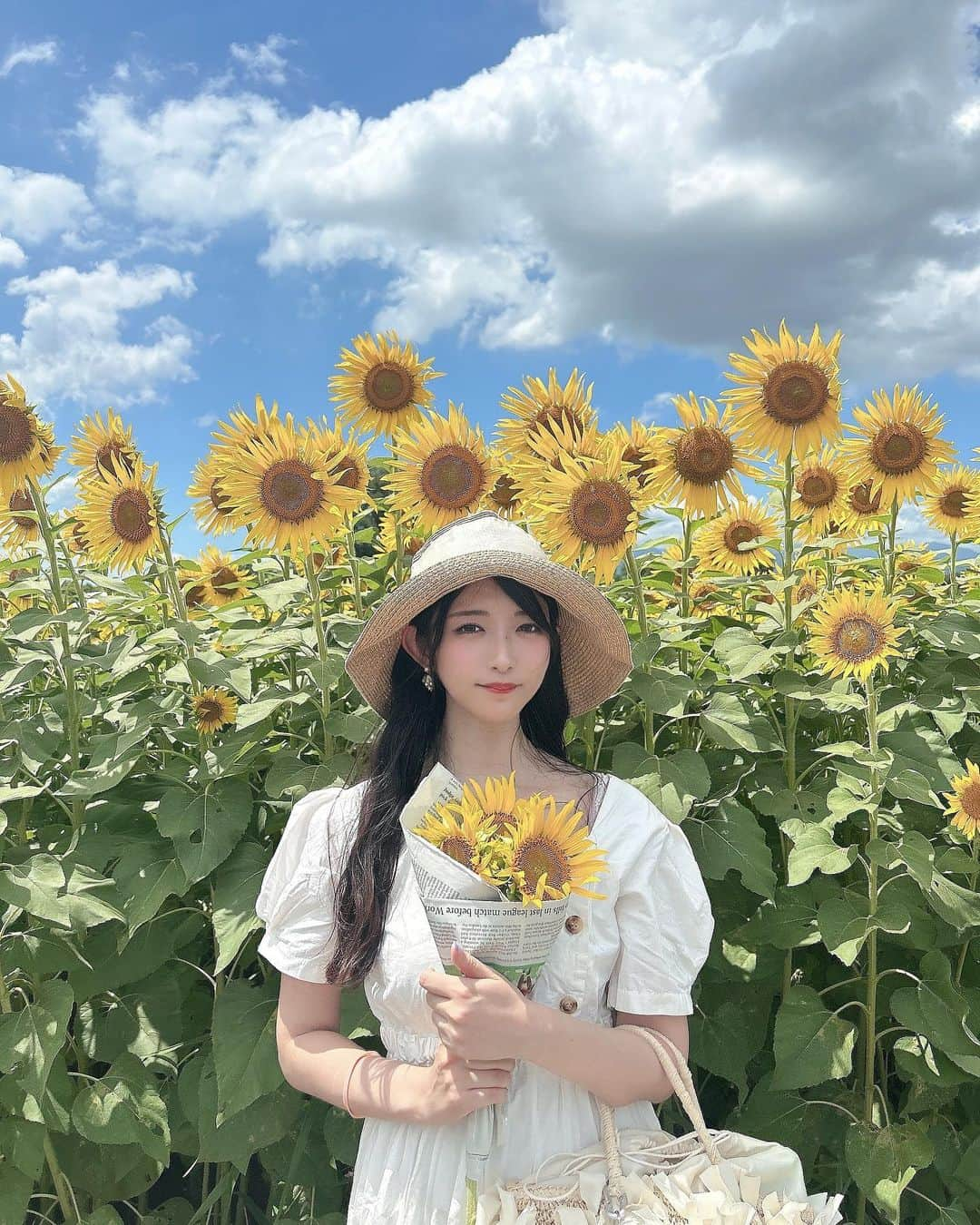 れみぱんさんのインスタグラム写真 - (れみぱんInstagram)「夏に取り残されている🌻」9月14日 18時17分 - lemipanna