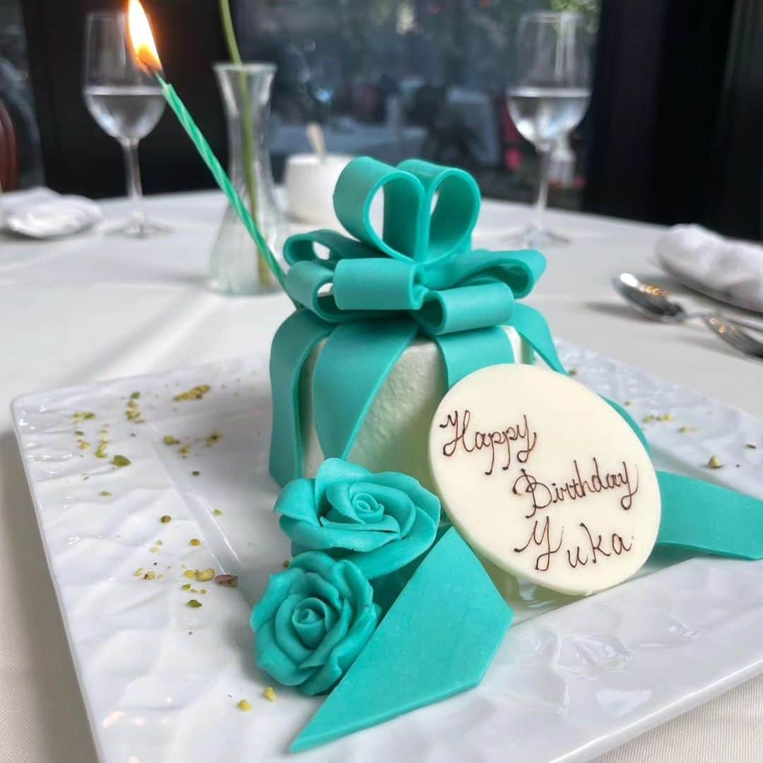 4meee!さんのインスタグラム写真 - (4meee!Instagram)「【保存必須❗️誕生日プレートでお祝いしよう🍰💕】  お誕生日やお祝いにかかせない バースデープレートを集めました🎂✨  #GYRE.Food（表参道） #TheBelcomo （青山） #Gentle Dining & Sushi Bar （表参道） #青山エリュシオンハウス　（青山） #TrattoriaCreatta　（大手町） #The lounge　（八王子）  -----photoby💌-----  @168._.skm @papi._.cafe @naaa__775 @otokoume.jp @_mogmogram___ @suzu._.gram @m.moe_0902  #東京カフェ #青山カフェ ⁡ #birthday #birthdayplate #バースデープレート #happybirthday #birthdaygirl #おめでとう #トラットリアクレアッタ #バースデーチョコボール#表参道ランチ #表参道グルメ #表参道ディナー #表参道テラス #東京グルメ #東京カフェ #東京ランチ #誕生日プレート #誕生日サプライズ #誕生日ケーキ」9月14日 18時52分 - 4meee_com