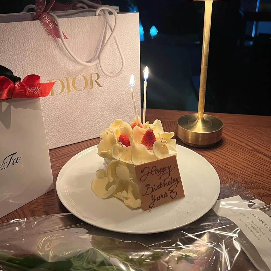 4meee!さんのインスタグラム写真 - (4meee!Instagram)「【保存必須❗️誕生日プレートでお祝いしよう🍰💕】  お誕生日やお祝いにかかせない バースデープレートを集めました🎂✨  #GYRE.Food（表参道） #TheBelcomo （青山） #Gentle Dining & Sushi Bar （表参道） #青山エリュシオンハウス　（青山） #TrattoriaCreatta　（大手町） #The lounge　（八王子）  -----photoby💌-----  @168._.skm @papi._.cafe @naaa__775 @otokoume.jp @_mogmogram___ @suzu._.gram @m.moe_0902  #東京カフェ #青山カフェ ⁡ #birthday #birthdayplate #バースデープレート #happybirthday #birthdaygirl #おめでとう #トラットリアクレアッタ #バースデーチョコボール#表参道ランチ #表参道グルメ #表参道ディナー #表参道テラス #東京グルメ #東京カフェ #東京ランチ #誕生日プレート #誕生日サプライズ #誕生日ケーキ」9月14日 18時52分 - 4meee_com