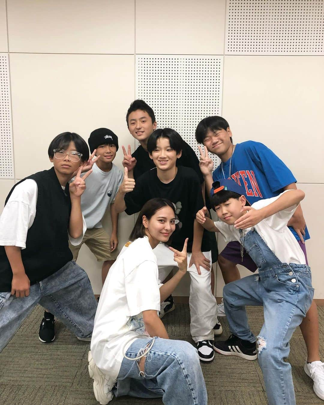 山口厚子のインスタグラム：「初コラボ😆💛 みんな個性豊かで可愛かった〜🥰‼︎  素敵な機会を作ってくれてありがとう✨ @dance.school__new.childrens   #ちょんまげ小僧  #初コラボ」