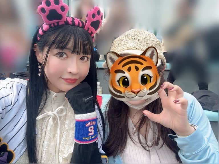 みねりおのインスタグラム：「家族で初鳴尾浜球場行ってきた👨‍👩‍👦❣️ 今夜は、遂にAREか…⁉️🐯  #とらほー #ウエスタンリーグ #鳴尾浜球場 #西純矢 #グラビア #みねりお #みねパイ #大人ロリ #sexy #グラビアアイドル #コスプレ #グラドル自画撮り部 #爆乳 #kカップ #谷間 #タレント #リアル峰不二子 #水着 #ビキニ #撮影会 #乗馬女子 #1ミリでもいいなと思ったらいいね #インスタグラビア  #たわわ女子 #わがままボディ #japanesegirl #あざとい系女子 #虎党 #toraco #阪神タイガース」