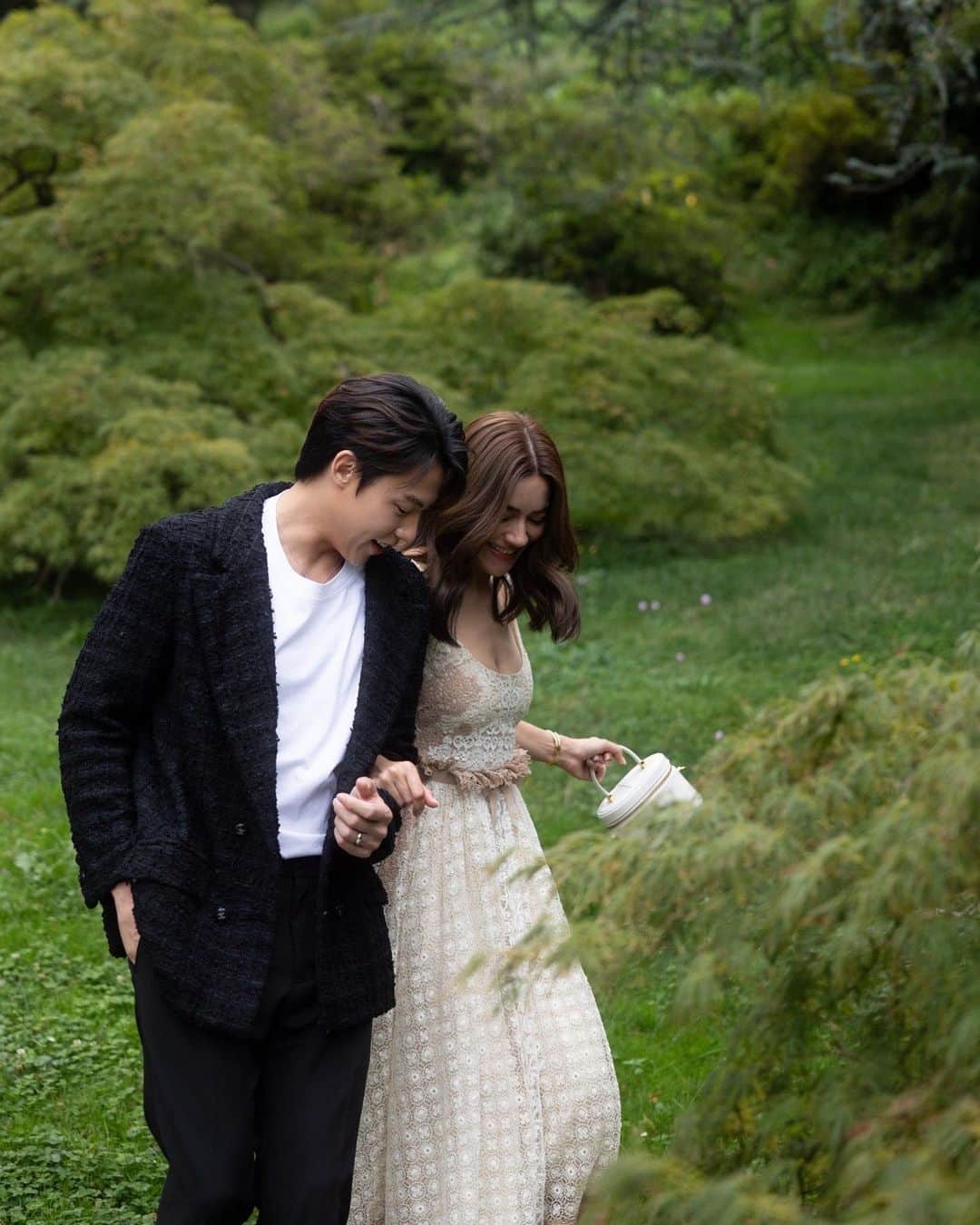 キンバリー・アン・ウォーテマス・ティアムシリのインスタグラム：「Nothings gonna stop us now🤍#MarKimTheWedding @dior」