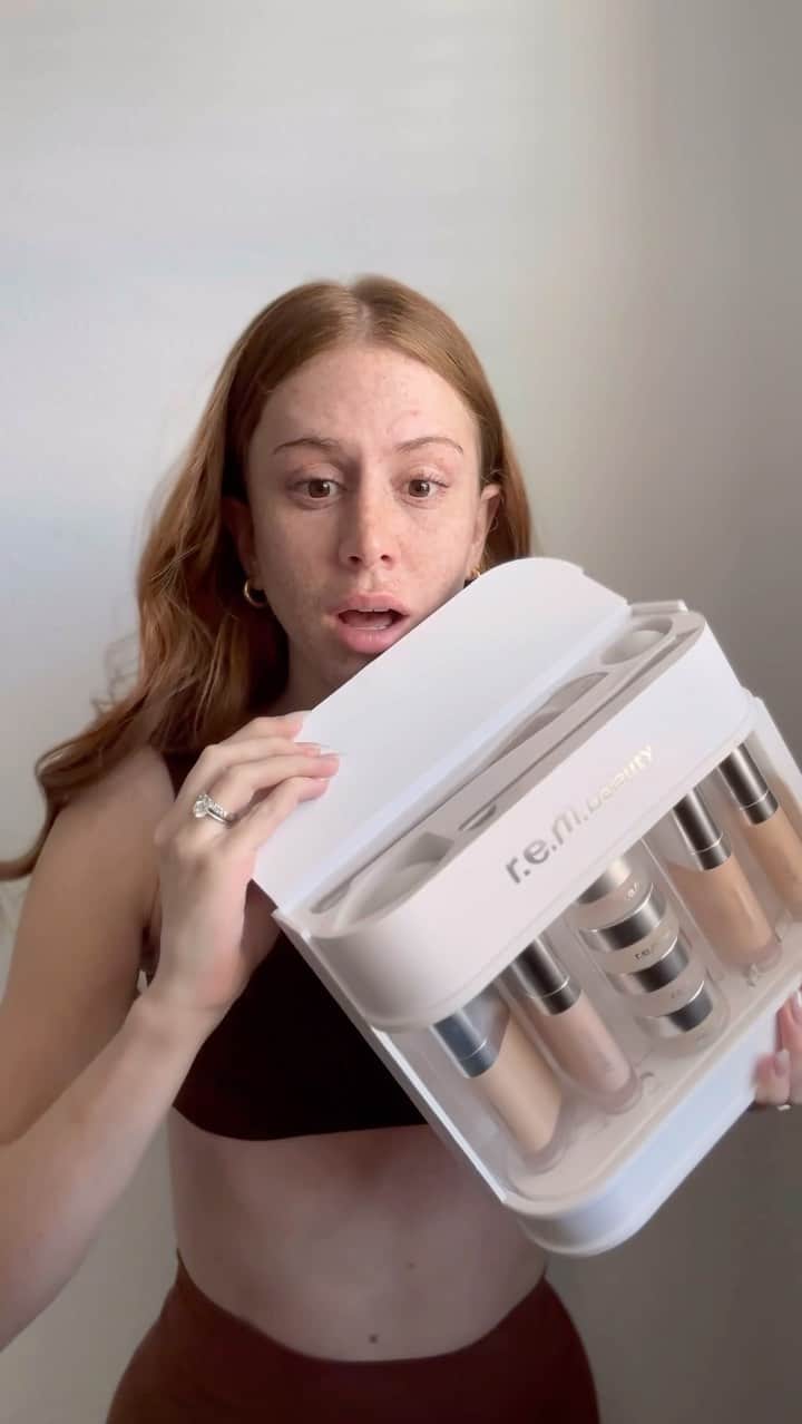 のインスタグラム：「@r.e.m.beauty supercharged hydration✨」