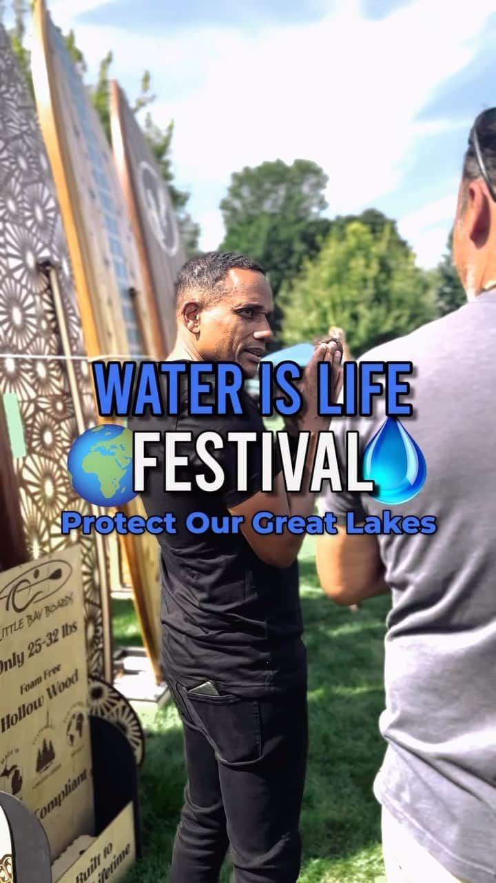 ヒル・ハーパーのインスタグラム：「I was honored to attend the annual Water is Life Festival in Petoskey, MI. The festival featured art, youth activities, food, presentations from Odawa tribe members, community organizers, and nonprofit sponsors, traditional Odawa drum music and jingle dancers, music from Title Track artists, Odawa youth, and water rights activists.   It was a beautiful celebration of our deep connection to water, the power of community, and a reminder of our shared responsibility to protect our waters from exploitation and harm.  Michigan, we’re the Great Lakes State for a reason, and our freshwater resources are a vital part of our identity. However, these precious waters face growing threats from pollution and climate change. I’m committed to protecting what makes Michigan great.  We’ll strengthen regulations to prevent contamination from substances like PFAS, and invest in upgrading our water infrastructure to guarantee clean, safe drinking water for every community. No family should ever have to worry about the quality of their water supply.   #CleanWaterForAll  #GreatLakes  #BelieveInBetter #PoweredByThePeople #AMichiganForAll #HillHarperForSenate  #HillHarperDemocrat #EndorsedByThePeople」