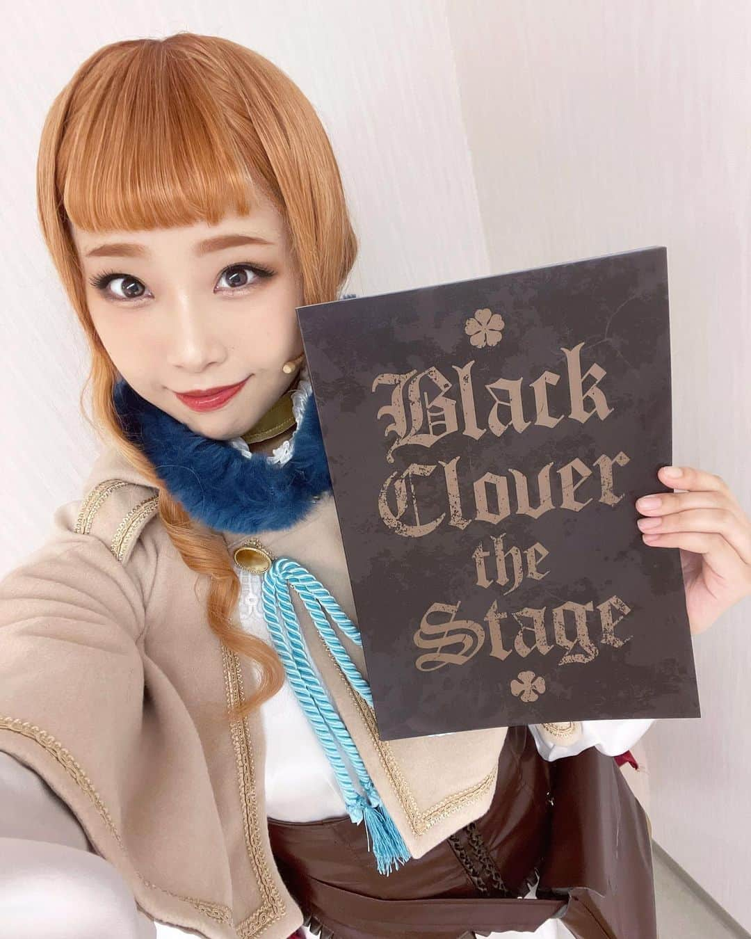 加藤夕夏のインスタグラム：「♣️ブラッククローバーThe Stage♣️  初日公演無事迎えることができました！  ありがとうございました♡  ぜひ魔法の世界を体感しに来てくださいませ🌼🌱  東京、神奈川公演と よろしくお願いいたします☺️  #ブラッククローバー #ミモザ #ミモザヴァーミリオン  #パンフレット」