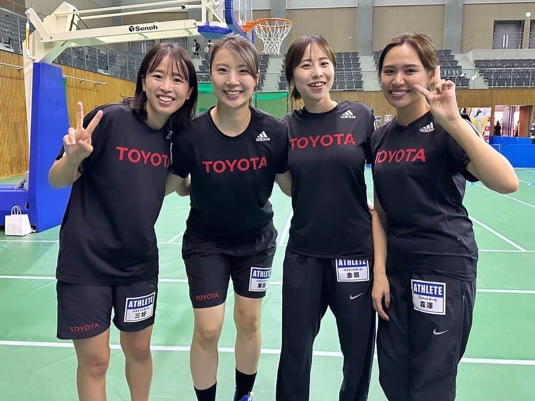 栗原三佳のインスタグラム：「とよたスポーツフェスティバル 先日のバスケブース担当✨ 来てくださった方々 ありがとうございましたー!   #タグラグビー 楽しかった🌟」