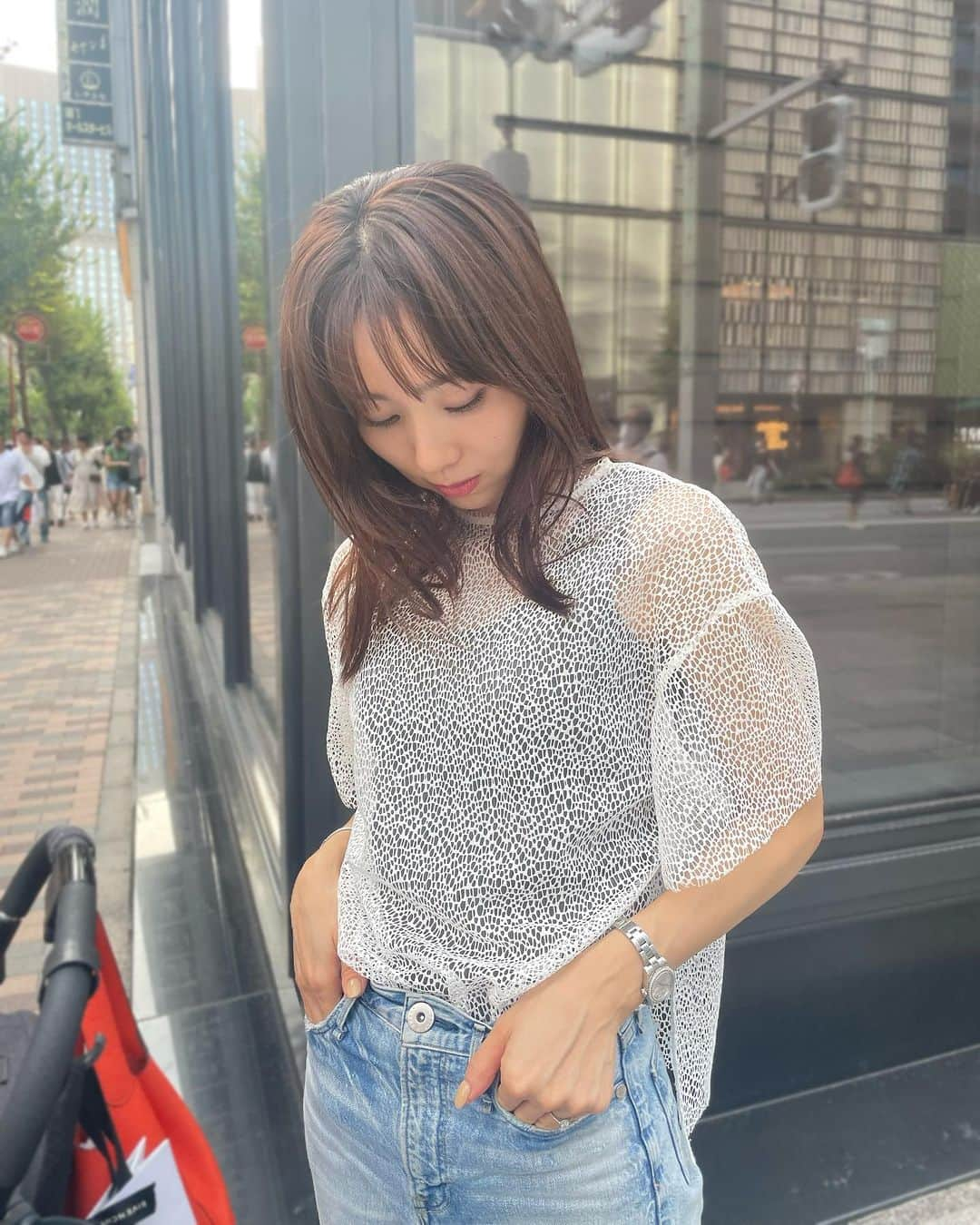 池端レイナさんのインスタグラム写真 - (池端レイナInstagram)「まだまだ暑い9月🥵 片付け始めていた夏物を引っ張り出す日々🫠 体調に気を付けてお過ごしくださいね🥺  9月的日本還這麼熱⋯收好的夏天衣服還是要找一下穿🫣 台灣的天氣如何呢？ 大家保重身體喔～～～別感冒🤒️  #momofboys #momoftwoboys #momlife #媽咪日常 #媽咪 #男の子ママ #兄弟ママ」9月14日 21時26分 - leinaikehata