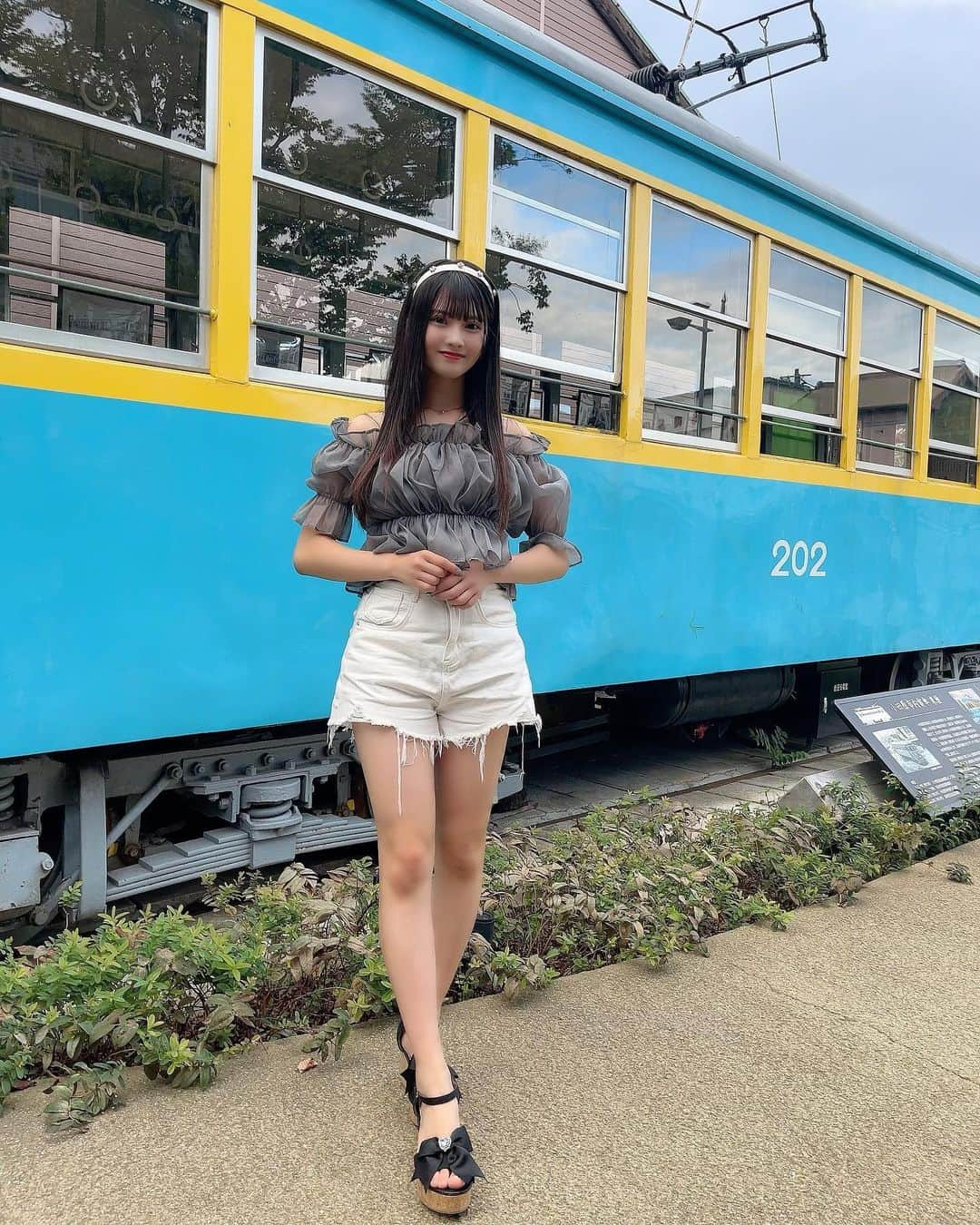 工藤咲姫さんのインスタグラム写真 - (工藤咲姫Instagram)「こんばんは〜🚃♡   #小田原  #観光スポット  #きんじろうカフェ  #でんしゃ  #レトロ #高1  #07 #jk  #jkブランド  #いいね  #アイドル #fyp  #おすすめ  #工藤咲姫」9月14日 21時33分 - saki_kudo_0710