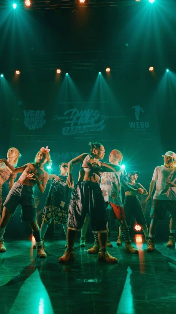 RIEHATAのインスタグラム：「brought SEAN PAUL vibe in SUMMER 2023!!!!!🔥❤️‍🔥🤣🔫🥊💯 @duttypaul  (LINK IN MY BIO)  what a fun stage💯🤣🔫😆 fresh & nostalgic at the same time🪐📀 #RIEHATAchoreography   Please enjoy full video on YouTube📺 リンクはプロフィールからも飛べます☺️  fam👨‍👩‍👧‍👦 @officialrht 🏆 filmed🎥 @te2ta0501 👟 @niketokyo 👑」