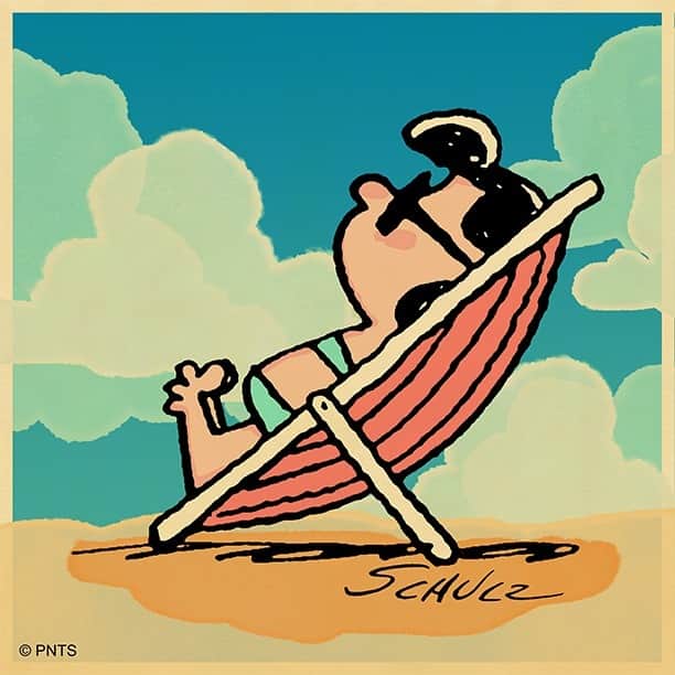 スヌーピーのインスタグラム：「Refusing to believe summer is over」