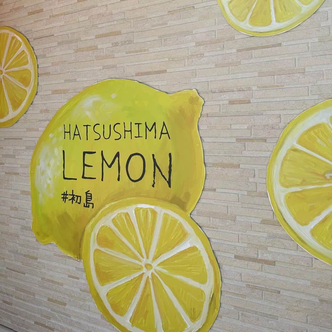 漆山葵さんのインスタグラム写真 - (漆山葵Instagram)「初島🏝️ とってもとっても暑くてまた焼けました🙆‍♂️」9月14日 22時15分 - a3r21n32