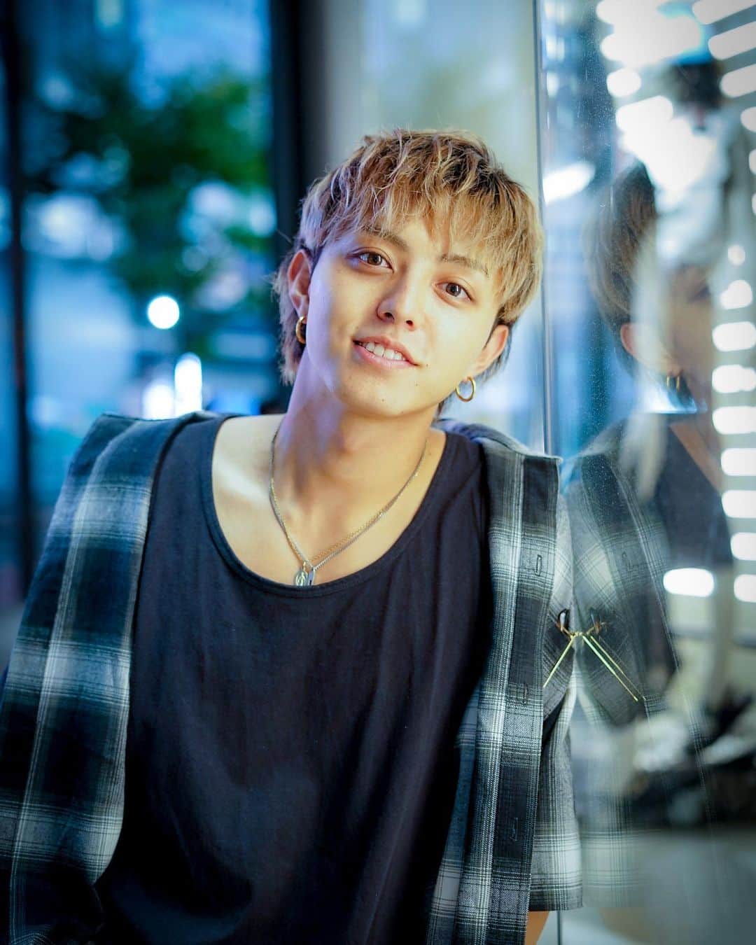 のインスタグラム：「ストリートスナップで撮っていただいた写真📷  声かけてくれて嬉しかったなぁ😊 動画でも言ったように夢に向かって今日も頑張ります😁 まだ見てないか方は九州男さんのインスタ見に行ってね✌️ @kusuo_0226   #ストリートスナップ#モデル#被写体#メンズモデル」