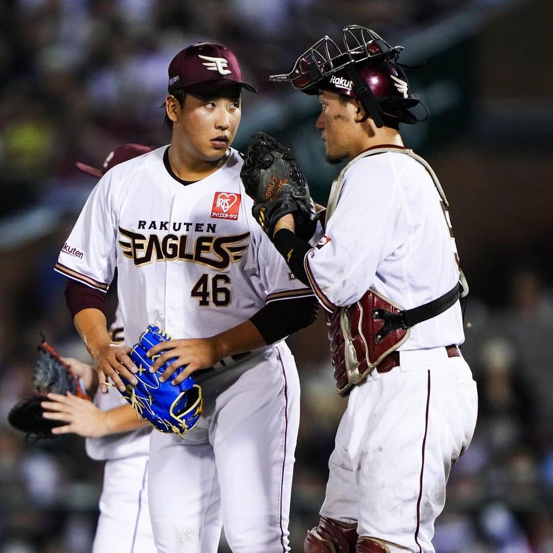 東北楽天ゴールデンイーグルスさんのインスタグラム写真 - (東北楽天ゴールデンイーグルスInstagram)「⚾️  ⚾️E 0-2 B⚾️  浅村選手がパ・リーグ新記録の1144試合連続出場を達成✨✨ そして藤平選手が7回96球6安打無失点5奪三振の快投‼️‼️ しかし両軍譲らずスコアレスのまま延長戦に突入すると 迎えた延長11回に手痛い2失点を喫してしまい敗戦。 8回渡辺翔太選手、9回松井裕樹選手、10回宋選手が0封👍🏼 打線では昨日ヒーローだった岡島選手が2安打⚾️⚾️  #鷲が掴む #rakuteneagles #浅村栄斗 #藤平尚真 #安田悠馬 #渡辺翔太 #松井裕樹 #宋家豪」9月14日 22時20分 - rakuten_eagles