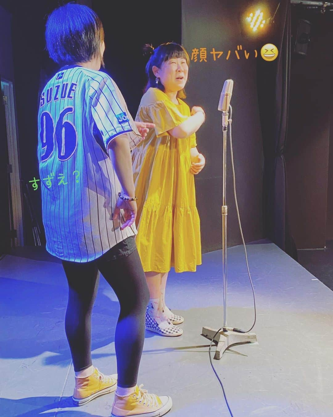 岡友美さんのインスタグラム写真 - (岡友美Instagram)「相方よ、阪神アレやで（涙）👏 #阪神タイガース  #ARE #2人で優勝特番狙ってたよ #あとはオリックス⚾️」9月14日 22時34分 - okatomo38