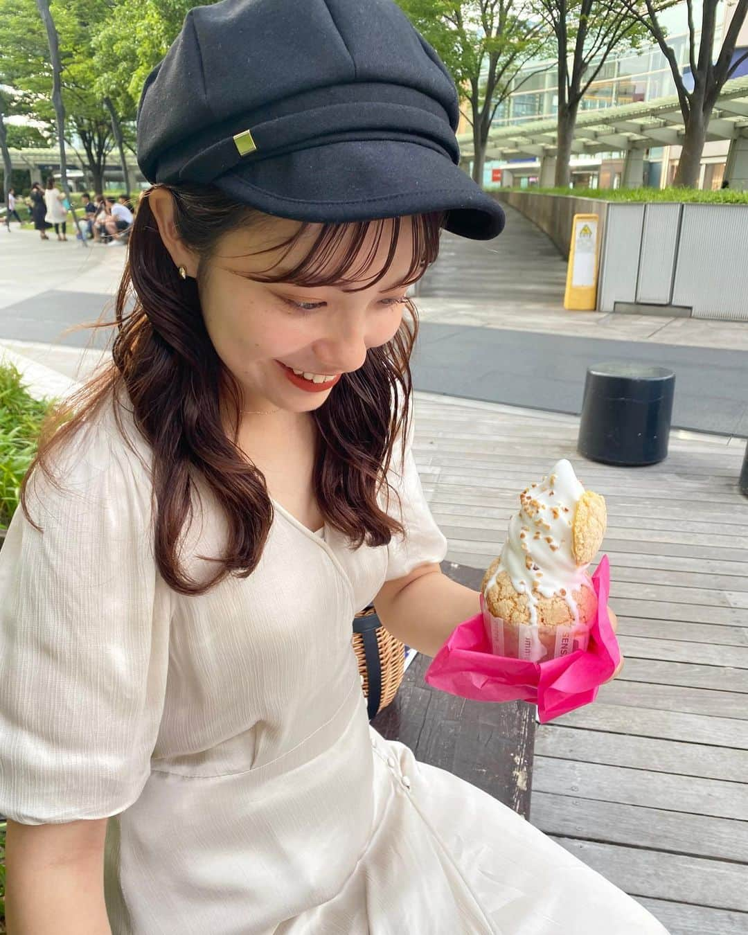 前田希のインスタグラム：「お気に入りコーデの日🍨 . @anuans.official のカゴバック好みすぎて 今年の夏めちゃくちゃヘビロテした、、☺️🫶 . . #frayid #anuans #ca4la」