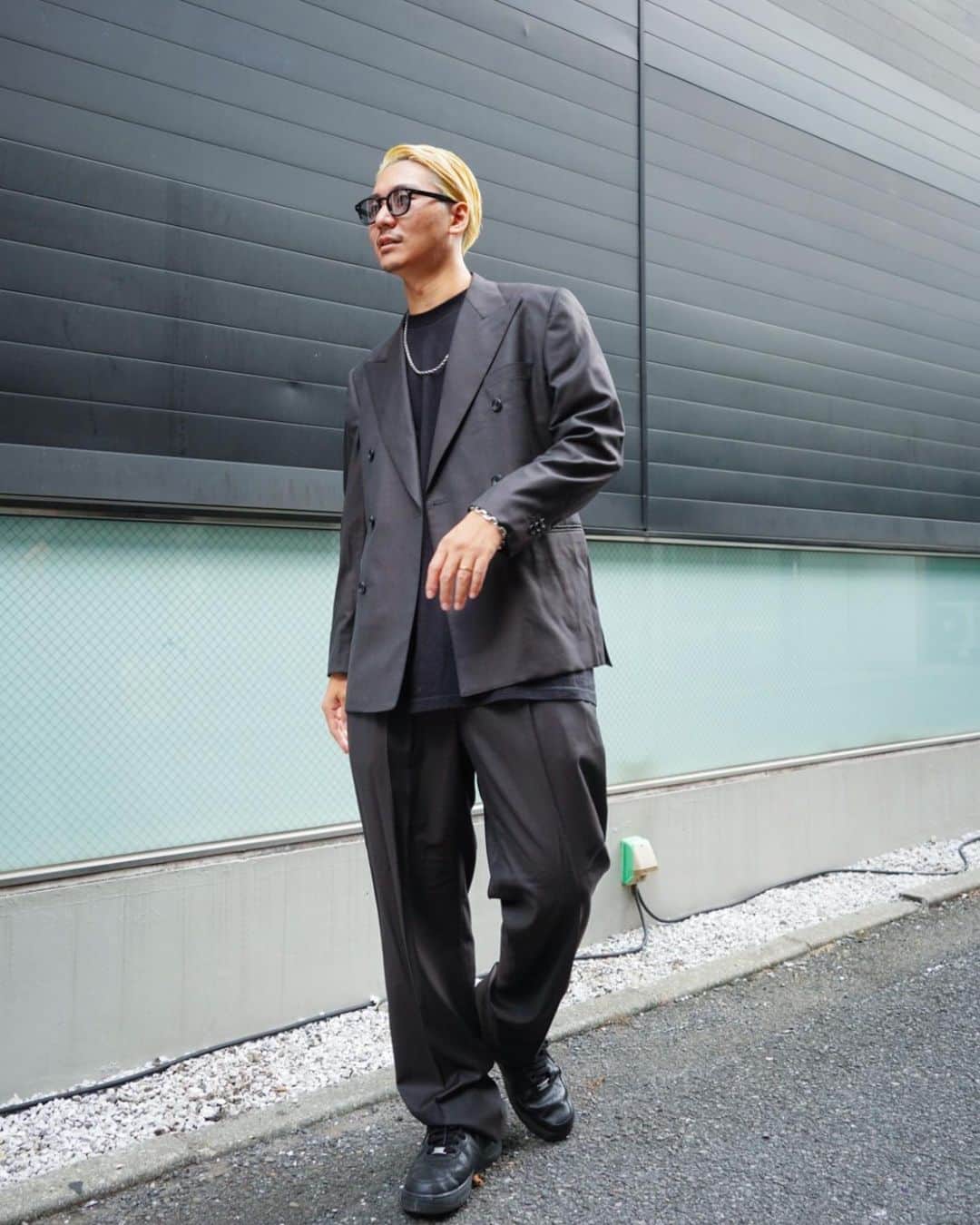 のインスタグラム：「正装営業は髪型もビシッと🕴️  #oceantokyo#10周年」
