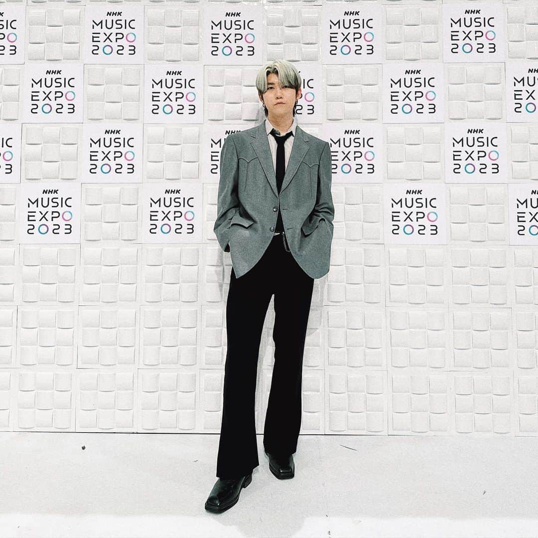 若井滉斗のインスタグラム：「・  NHK MUSIC EXPO  재미있었어요🙂」