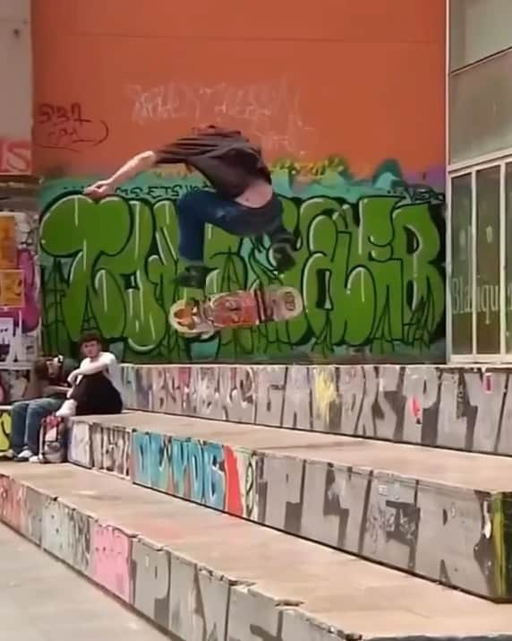 MACBA LIFEのインスタグラム：「@johndilo’s 💎from @jacuzziunlimited video. Now playing on @thrashermag. Link in our stories.   Tag us to be featured 👉🏽#macbalife 👈🏽 -———————— #RESPECTTHEPLAZA #macba #skate #skateboarding #barcelona #bcn #skatebarcelona #skatelife #barceloka ##metrogrammed #skatecrunch #skategram #thankyouskateboarding #❤️skateboarders」