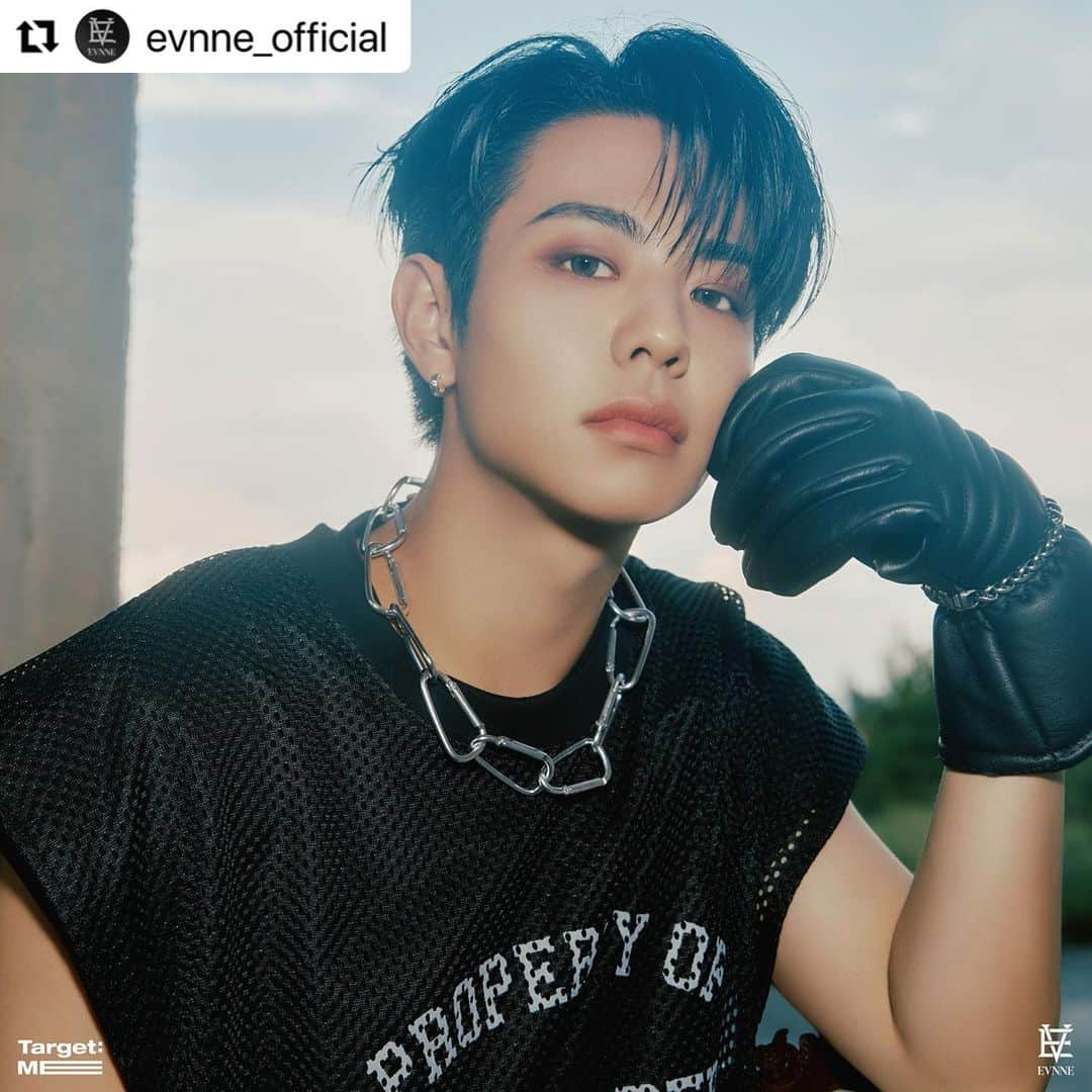 Jellyfish Entertainmentさんのインスタグラム写真 - (Jellyfish EntertainmentInstagram)「#Repost @evnne_official with @use.repost ・・・ EVNNE 1st Mini Album [Target: ME] 🎯  Concept Photo DIGIPACK ver. #케이타 #KEITA  #EVNNE #이븐 #Target_ME #TROUBLE #20230919_6PM」9月14日 23時46分 - jellyfish_stagram