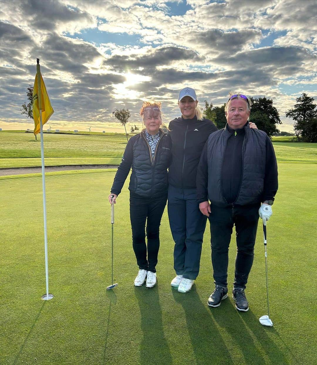 アンナ・ノルドクビストさんのインスタグラム写真 - (アンナ・ノルドクビストInstagram)「Amazing couple days smiling, practicing and hanging out with friends at @ombergsgolfresort … this place means so much to me! 🫶🏻  I first came here in 2003 with the National Team on a talent camp, and its been a happy place ever since. To see how this place has grown the last 20 years and to follow how hard work, dreams and visions has come true out here has been very special! I doubt you will find a course in Sweden right now in better conditions! Im speechless how good it is!   Leaving with recharged batteries and a smile on my face! Cant wait to come back again! 🫶🏻」9月14日 23時56分 - a_nordqvist