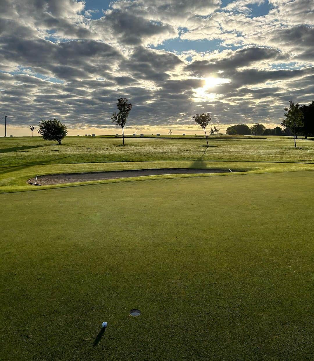 アンナ・ノルドクビストさんのインスタグラム写真 - (アンナ・ノルドクビストInstagram)「Amazing couple days smiling, practicing and hanging out with friends at @ombergsgolfresort … this place means so much to me! 🫶🏻  I first came here in 2003 with the National Team on a talent camp, and its been a happy place ever since. To see how this place has grown the last 20 years and to follow how hard work, dreams and visions has come true out here has been very special! I doubt you will find a course in Sweden right now in better conditions! Im speechless how good it is!   Leaving with recharged batteries and a smile on my face! Cant wait to come back again! 🫶🏻」9月14日 23時56分 - a_nordqvist