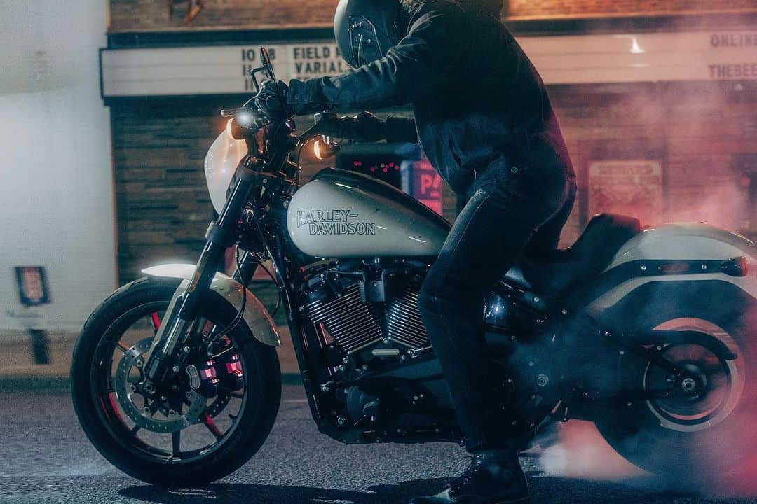 Harley-Davidsonのインスタグラム：「Thrill ride.​  Hit the link in bio to learn more about the 2023 Low Rider S.​  #HarleyDavidson #LowRiderS​」